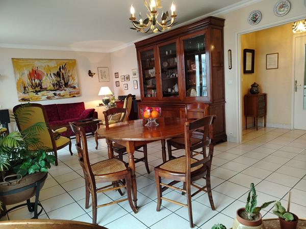 Appartement Joue Les Tours 5 pièce(s) 90m2 Résidence La Grange
