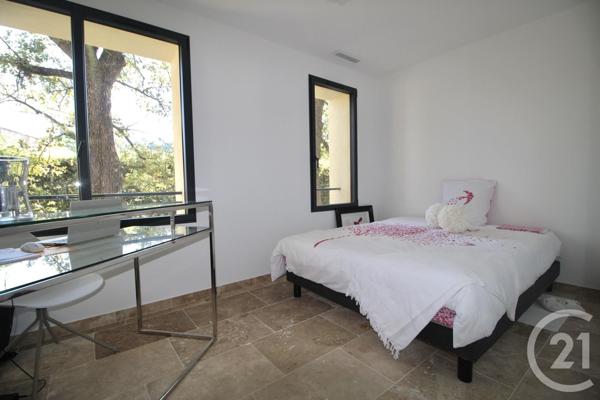 Appartement F4 à vendre  4 pièces - 92,44 m2 MOUGINS - 06