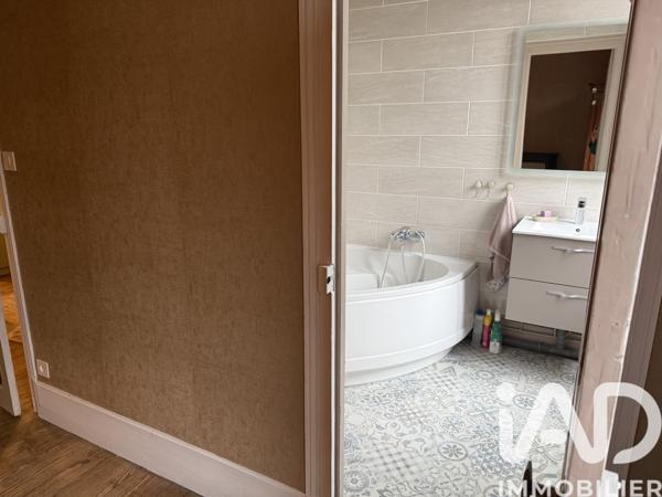 Maison à vendre 8 pièces 195 m² Dompierre-sur-Besbre