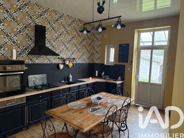 Maison à vendre 8 pièces 195 m² Dompierre-sur-Besbre