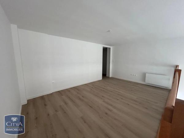 Appartement à louer 2 pièces 45.85m² Roubaix (59100)