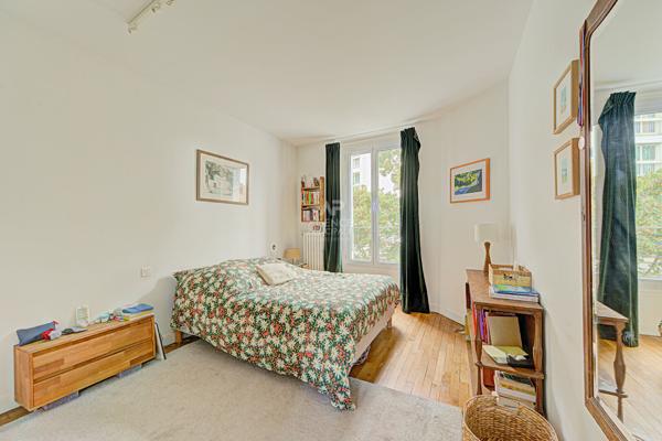 Maison Saint Germain En Laye 6 pièce(s) 140 m2 1 335 000 € **  - Référence  18934