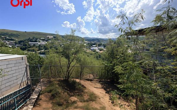 Maison à vendre    5 pièces •  Saint-Paul