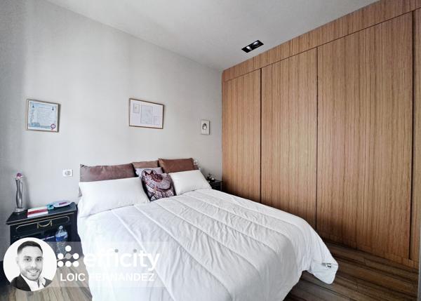 Appartement
         4 pièces
        - 120 m² 480 000 € *