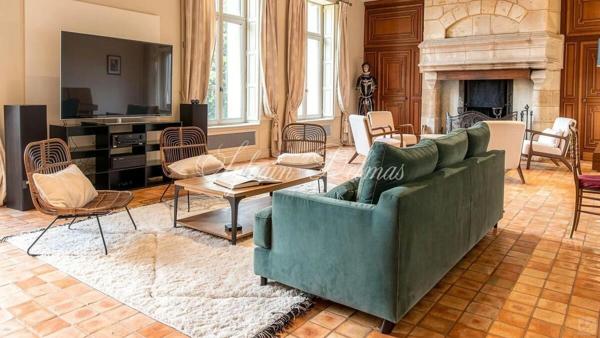 Propriete à vendre 18 pièces proche de TOURS (37)