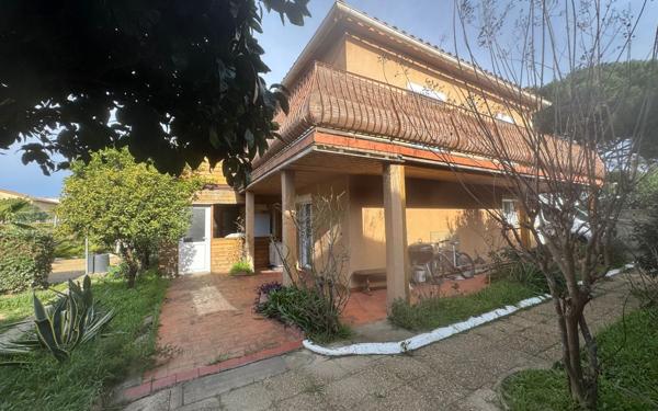 Maison à vendre    6 pièces •  Sainte-Marie