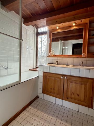 Bourg-Saint-Maurice (73700) MAISON D'ARCHITECTE DE PLAIN-PIED 135M2 HABITABLE