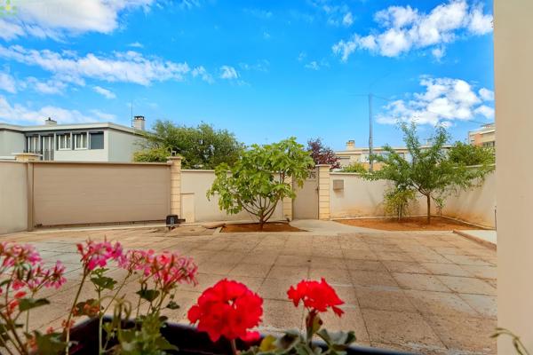 Maison
         6 pièces
        - 134 m² Exclusivité 290 000 € *