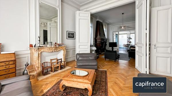 Élégance, volumes et caractère : la maison de maître dont vous rêviez