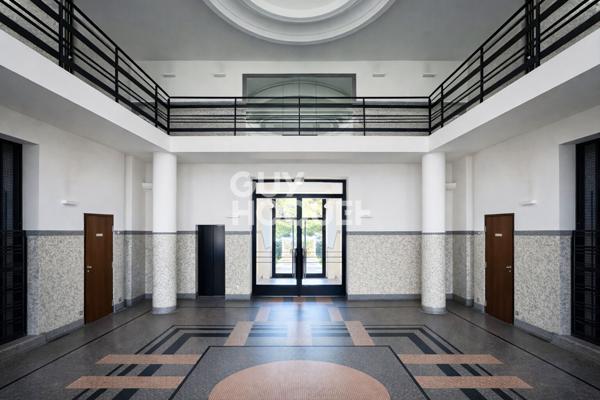 Somptueux Immeuble Art Déco 1925, 554m2 refait à neuf avec le style et les matériaux de l'époque