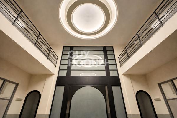 Somptueux Immeuble Art Déco 1925, 554m2 refait à neuf avec le style et les matériaux de l'époque