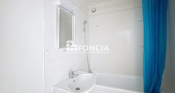 Location Studio meublé 25.3 m² - Clermont-ferrand 63000