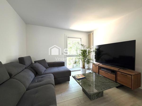 T3 comme neuf avec cave, parking et garage