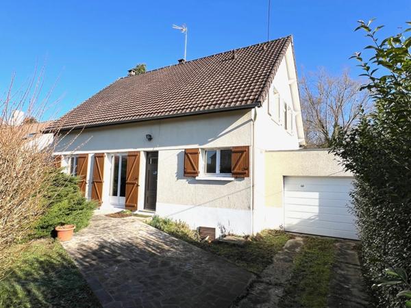 Pavillon 5 pièces (4 chambres) sur terrain de 1340 m² à PONTCARRE (77)