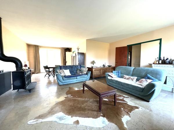 Pavillon 5 pièces (4 chambres) sur terrain de 1340 m² à PONTCARRE (77)