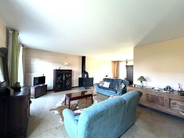 Pavillon 5 pièces (4 chambres) sur terrain de 1340 m² à PONTCARRE (77)