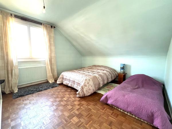 Pavillon 5 pièces (4 chambres) sur terrain de 1340 m² à PONTCARRE (77)