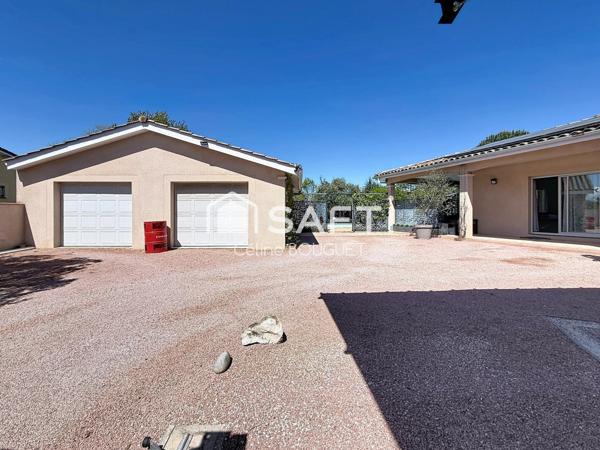 Maison 5 pièces avec piscine, double garage et dépendance
