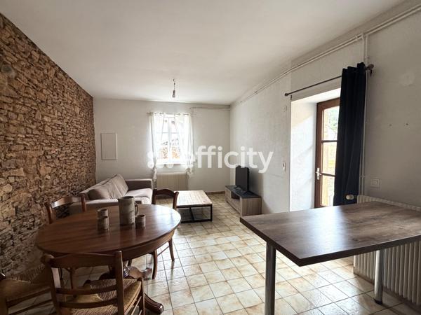 Appartement
         3 pièces
        - 62 m² 180 000 € *