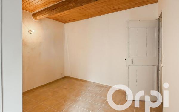 Maison à vendre    2 pièces •  Beaucaire