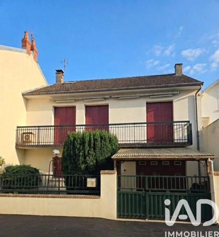Maison à vendre 8 pièces 127 m² Vichy