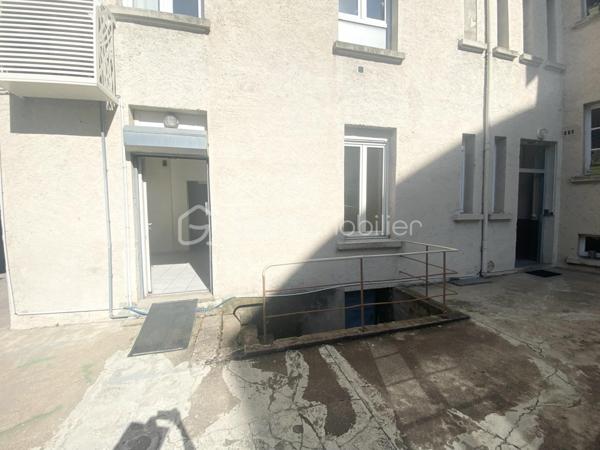 Local commercial de 83 m²