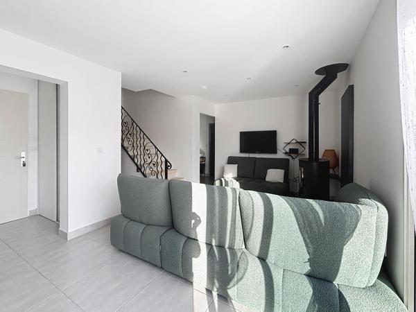 Maison récente de 2017 – 127 m² habitables avec garage et atelier