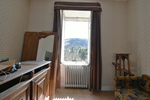 Maison à vendre 12 pièces (07)