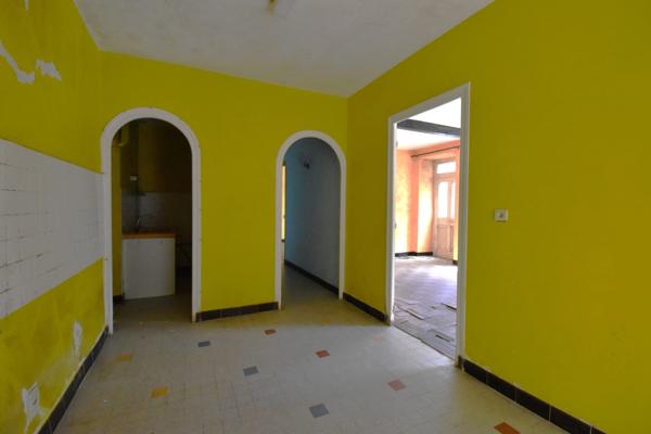 Maison à vendre 12 pièces (07)