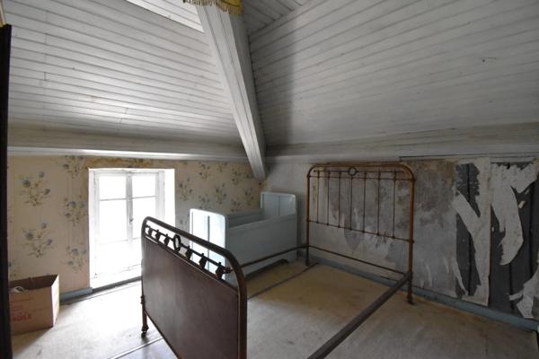 Maison à vendre 12 pièces (07)