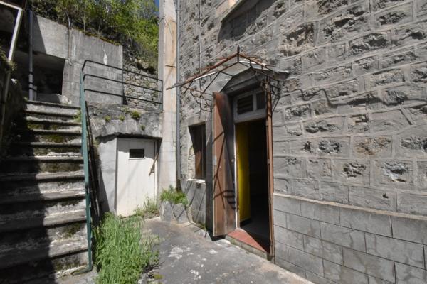 Maison à vendre 12 pièces (07)