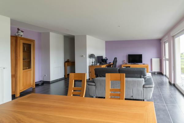 Appartement
         3 pièces
        - 65 m² 194 990 € *