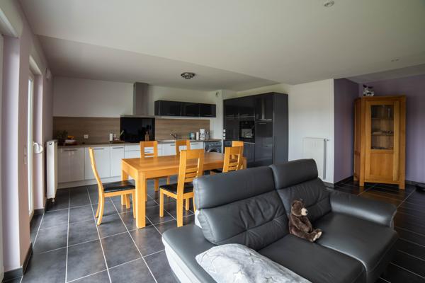 Appartement
         3 pièces
        - 65 m² 194 990 € *