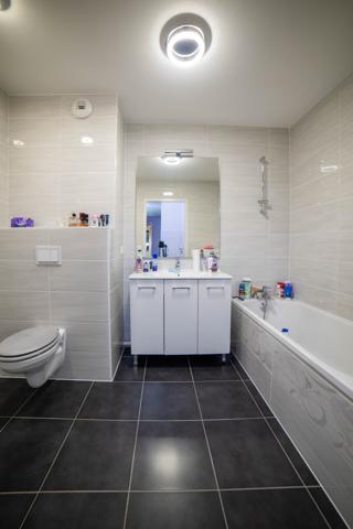 Appartement
         3 pièces
        - 65 m² 194 990 € *