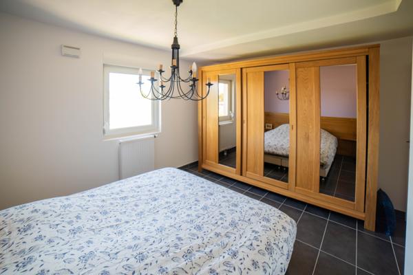 Appartement
         3 pièces
        - 65 m² 194 990 € *
