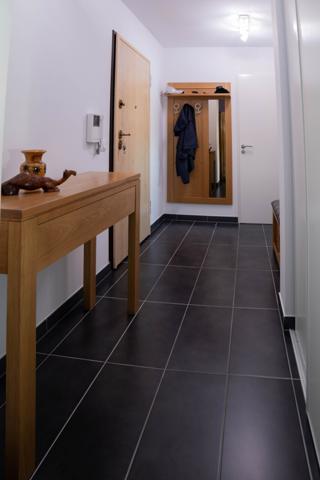Appartement
         3 pièces
        - 65 m² 194 990 € *