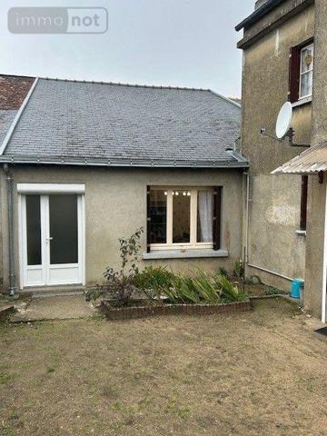 Maison à vendre à Clefs dans le Maine-et-Loire (49150), ref : LB/2561   
centre