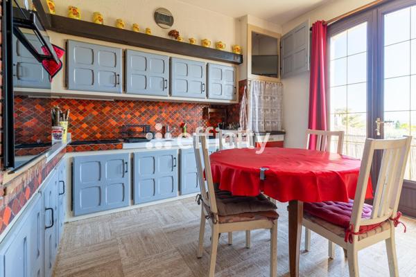 Maison 8 pièces - 328 m²