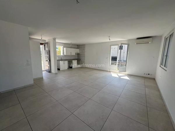 Vente                                                      Maison
                        
                     3 pièces                      70 m2                     à Manosque