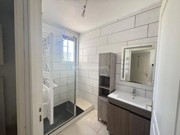 Vente                                                      Maison
                        
                     3 pièces                      70 m2                     à Manosque