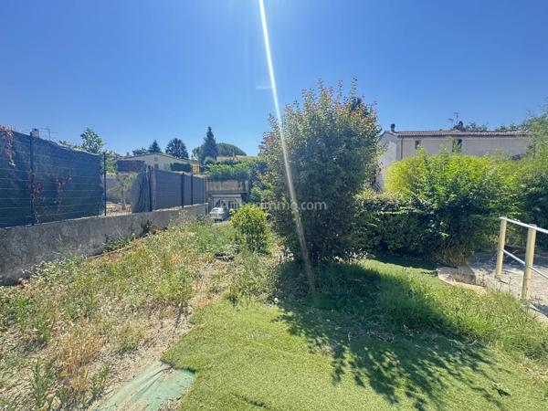 Vente                                                      Maison
                        
                     3 pièces                      70 m2                     à Manosque