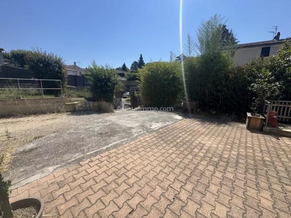 Vente                                                      Maison
                        
                     3 pièces                      70 m2                     à Manosque