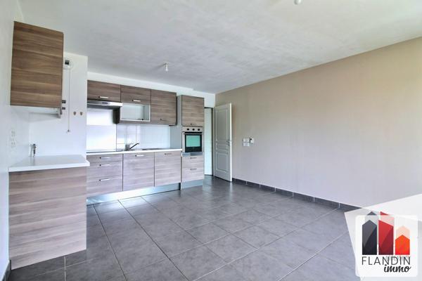 FRANCHEVILLE - Appartement T3 avec balcon et garage