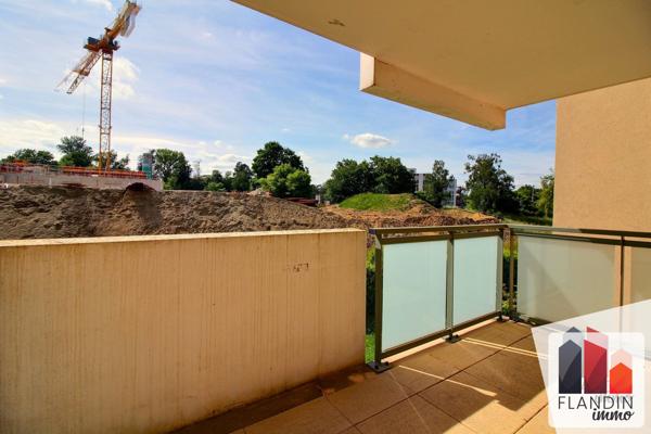 FRANCHEVILLE - Appartement T3 avec balcon et garage