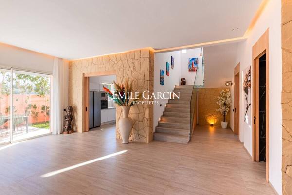 À vendre villa neuve dans un domaine golfique à Marrakech