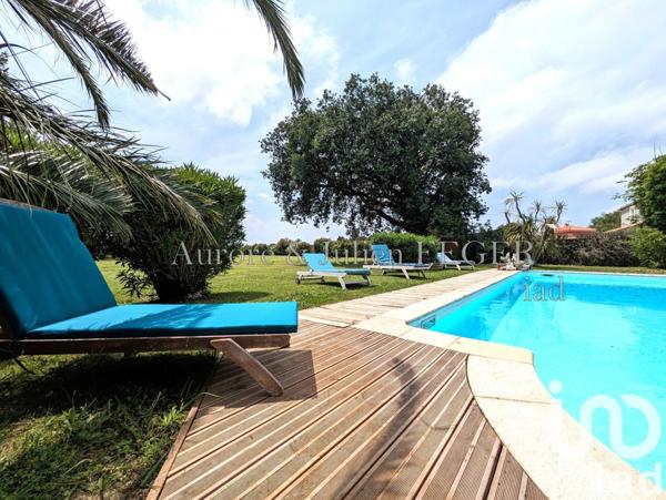 Demeure 8 pièces de 290 m² à Saleilles (66280)