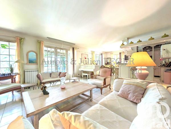 Demeure 8 pièces de 290 m² à Saleilles (66280)