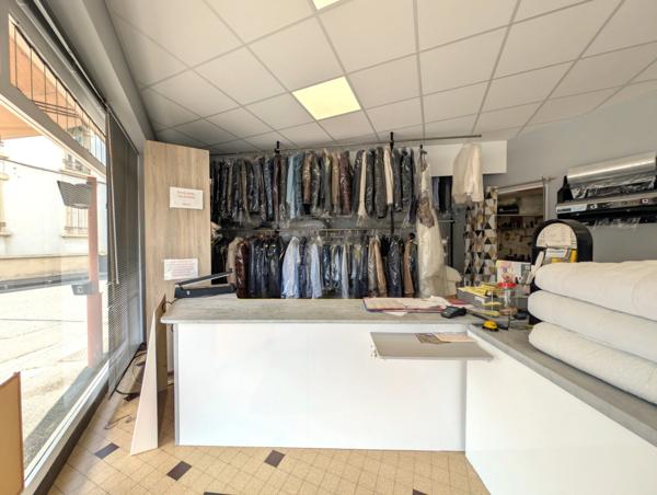 Local commercial loué – Rendement brut : 13,2 % – Roanne (42300)