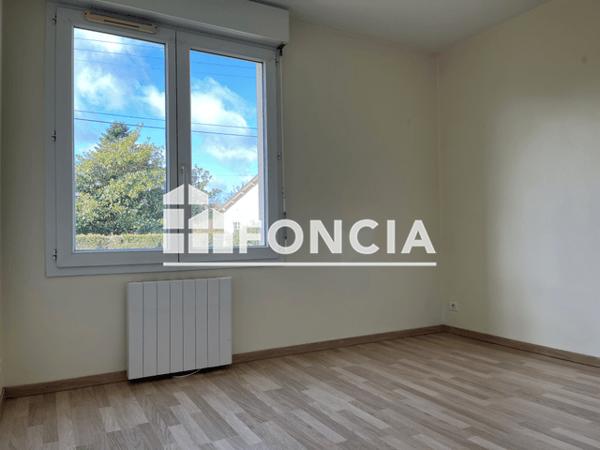 Location Appartement 3 pièces 70 m² - RESIDENCE VICTORIA Villemandeur 45700