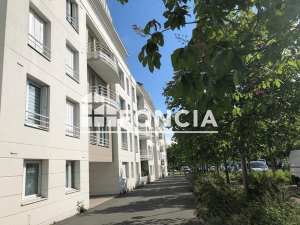 Location Appartement 3 pièces 59.42 m² - 25 AVENUE JEAN ZAY Orleans 45000